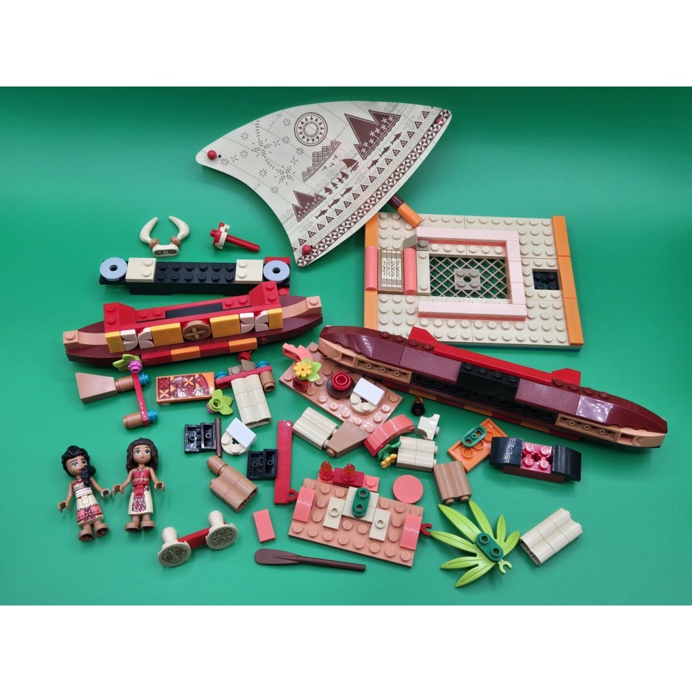 LEGO Disney: Moana's Wayfinding Boat (43210) /w Figs - No Manual